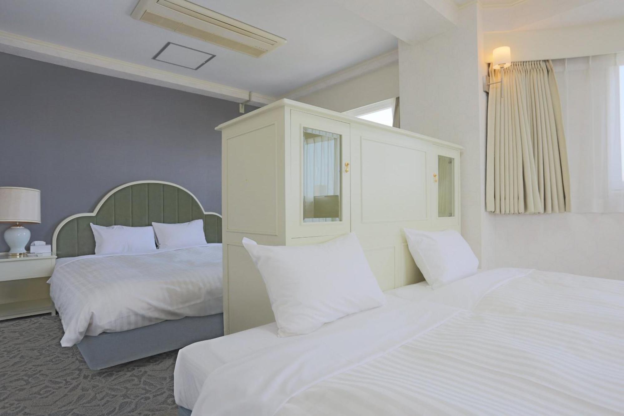 Hotel Castle Inn يوككايتشي المظهر الخارجي الصورة