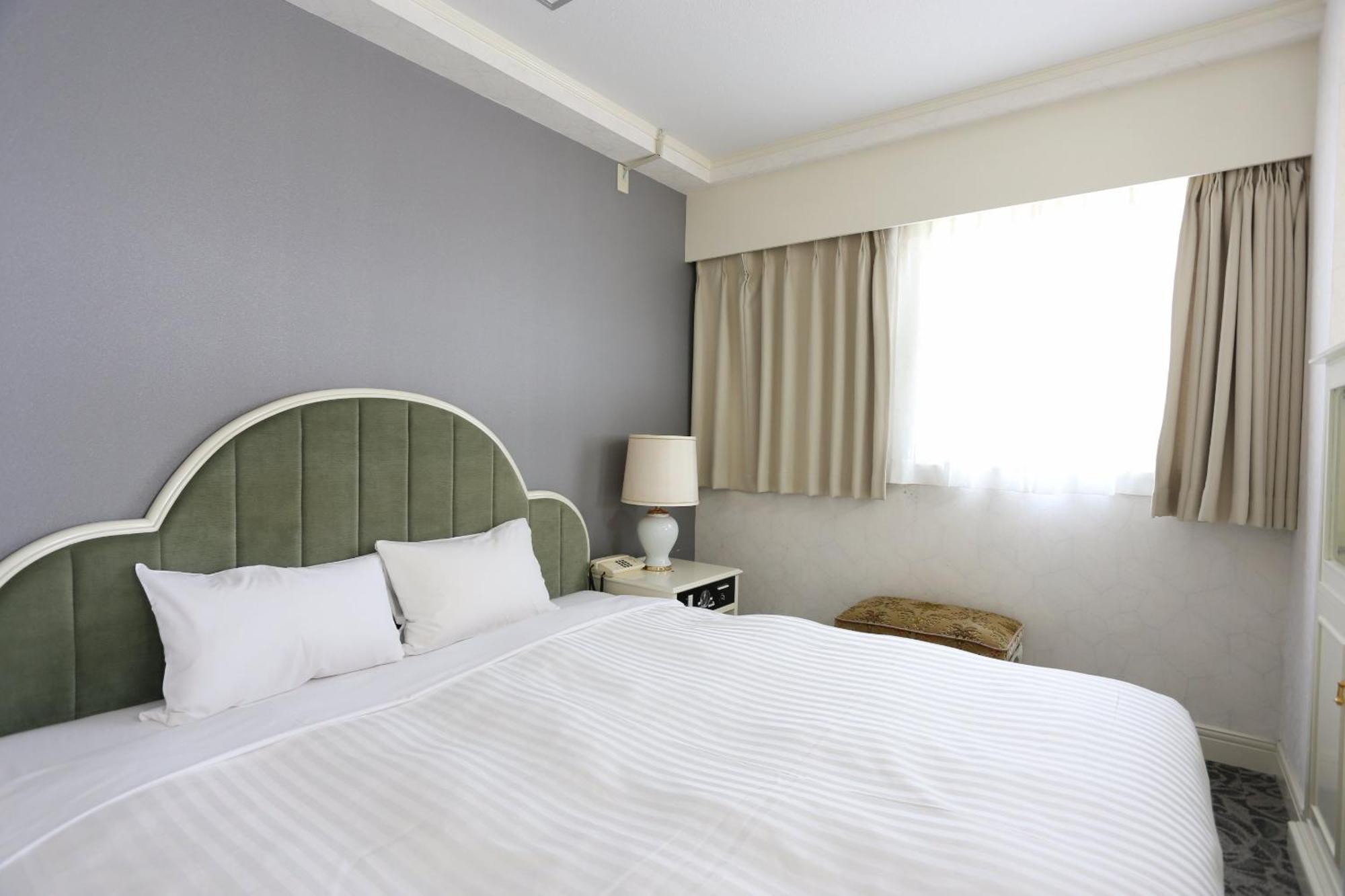 Hotel Castle Inn يوككايتشي المظهر الخارجي الصورة